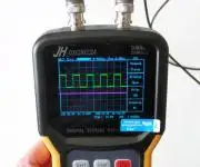 Kézi digitális 2 csat. oszcilloszkóp 20MHz