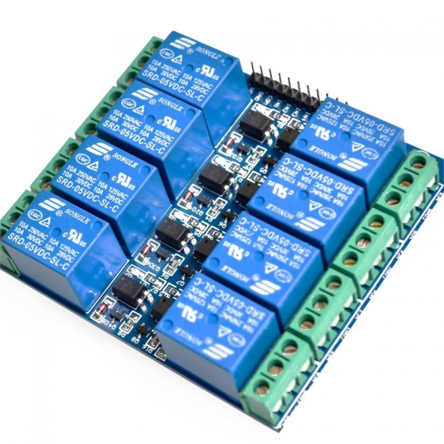 8 csatornás relé modul panel