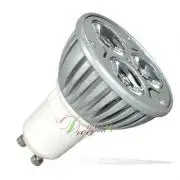 LED (3W) 40W normálnak megfelelő fényerejű, hideg fehér